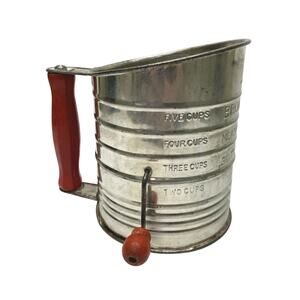 Vintage Bromwell's Measuring Sifter Red Handle 1950's 1960's